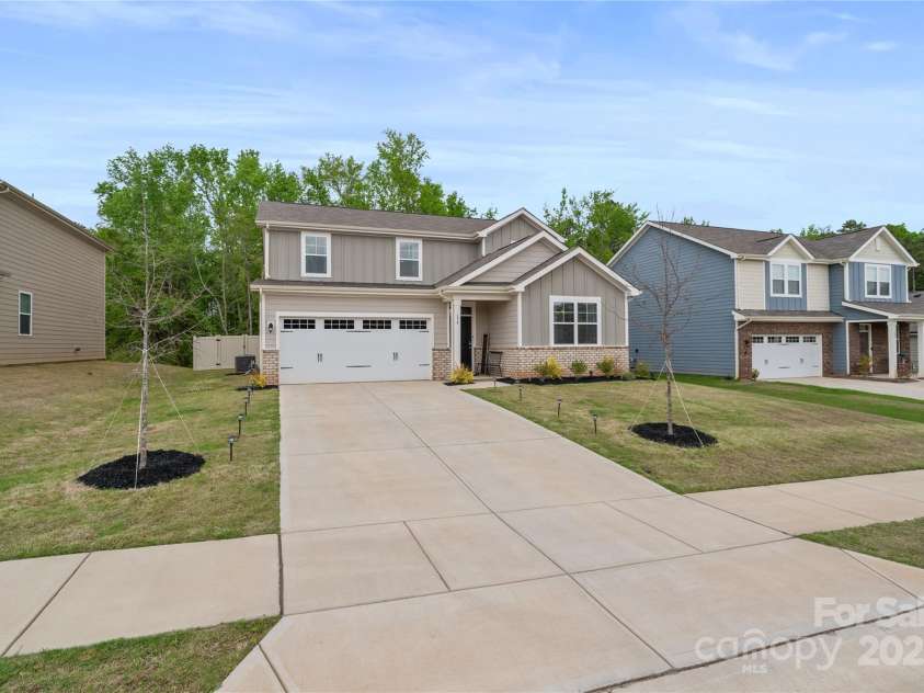 179 Bezelle Avenue, York, SC 29745.  MLS# CAR4247360, YatesRealty ID 15090. 
