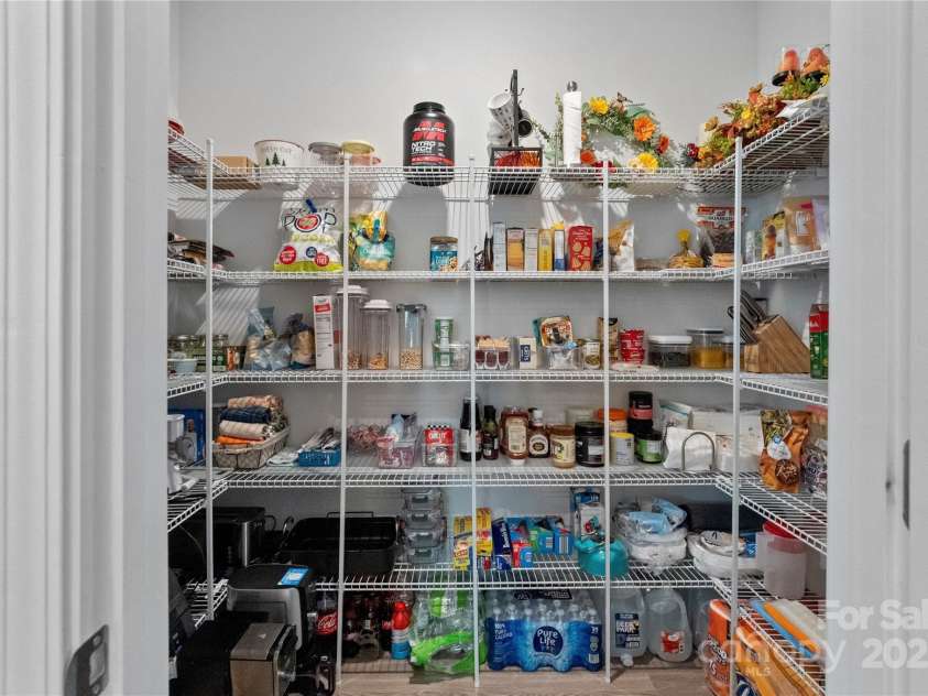 179 Bezelle Avenue, York, SC 29745.  MLS# CAR4247360, YatesRealty ID 15090. Huge walk-in pantry
