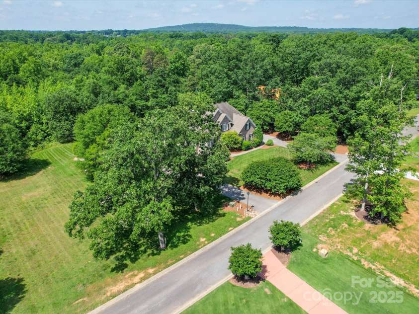 1508 Avalon Oaks Court, Dallas, NC 28034.  MLS# CAR4259565, YatesRealty ID 15091. 