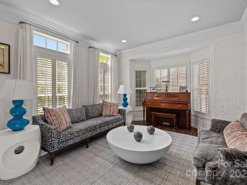 9625 Donna Ve Lane, Charlotte, NC 28277.  MLS# CAR4257390, YatesRealty ID 15092. 