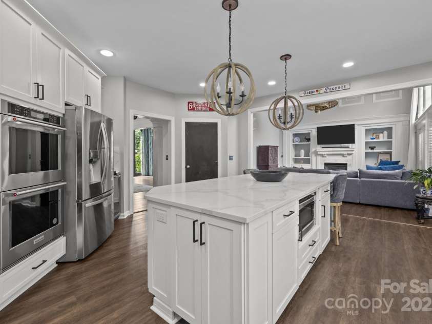 9625 Donna Ve Lane, Charlotte, NC 28277.  MLS# CAR4257390, YatesRealty ID 15092. 