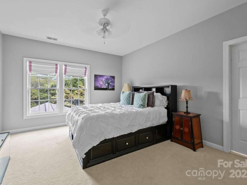 9625 Donna Ve Lane, Charlotte, NC 28277.  MLS# CAR4257390, YatesRealty ID 15092. 