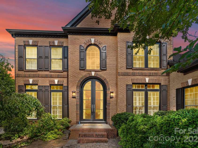 9625 Donna Ve Lane, Charlotte, NC 28277.  MLS# CAR4257390, YatesRealty ID 15092. 