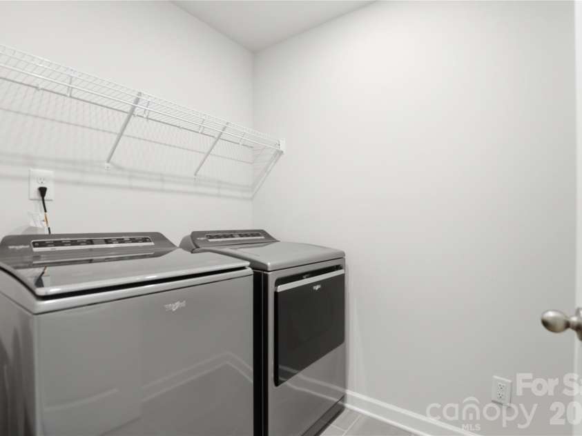 2317 Belterra Drive, Charlotte, NC 28216.  MLS# CAR4371534, YatesRealty ID 15095. 