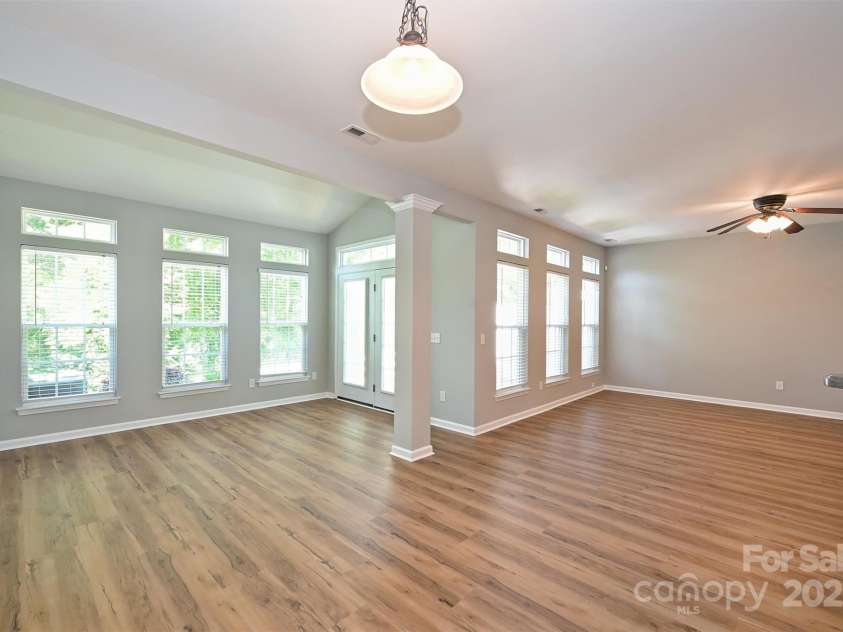 530 Pate Drive, Fort Mill, SC 29715.  MLS# CAR4227711, YatesRealty ID 15095. 