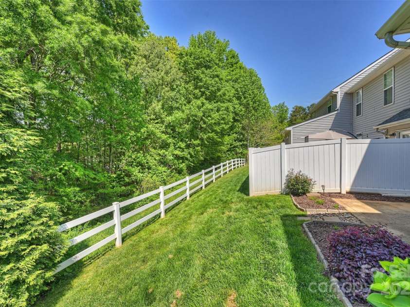 530 Pate Drive, Fort Mill, SC 29715.  MLS# CAR4227711, YatesRealty ID 15095. 