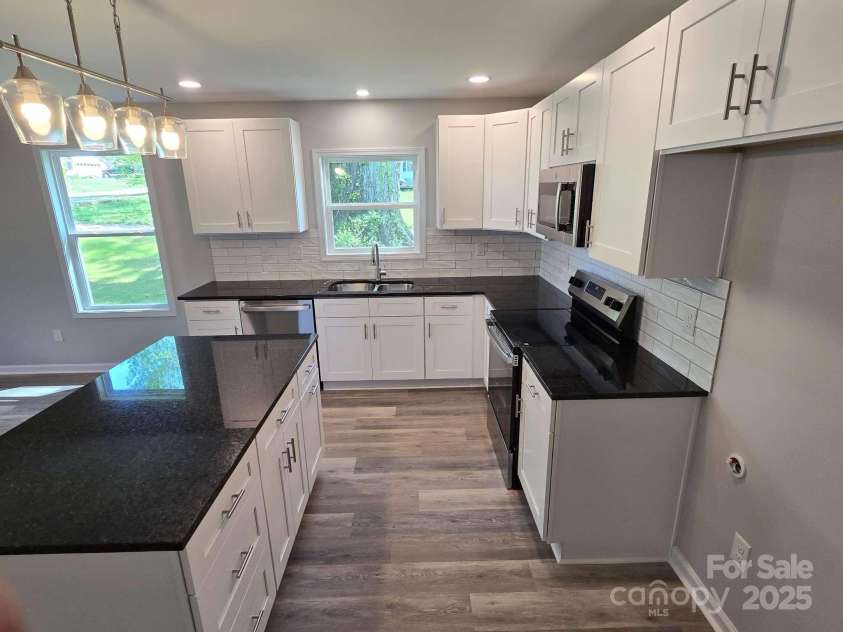 901 3rd Street, Spencer, NC 28159.  MLS# CAR4250732, YatesRealty ID 15096. 