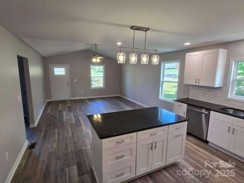 901 3rd Street, Spencer, NC 28159.  MLS# CAR4250732, YatesRealty ID 15096. 