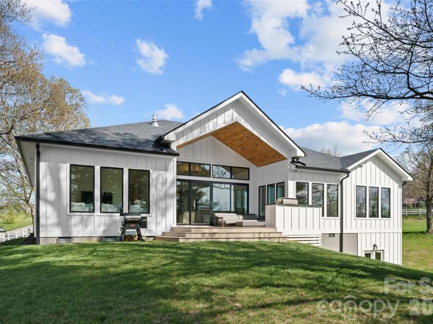 503 Nesbitt Drive, Mills River, NC 28759.  MLS# CAR4371365, YatesRealty ID 15097. 