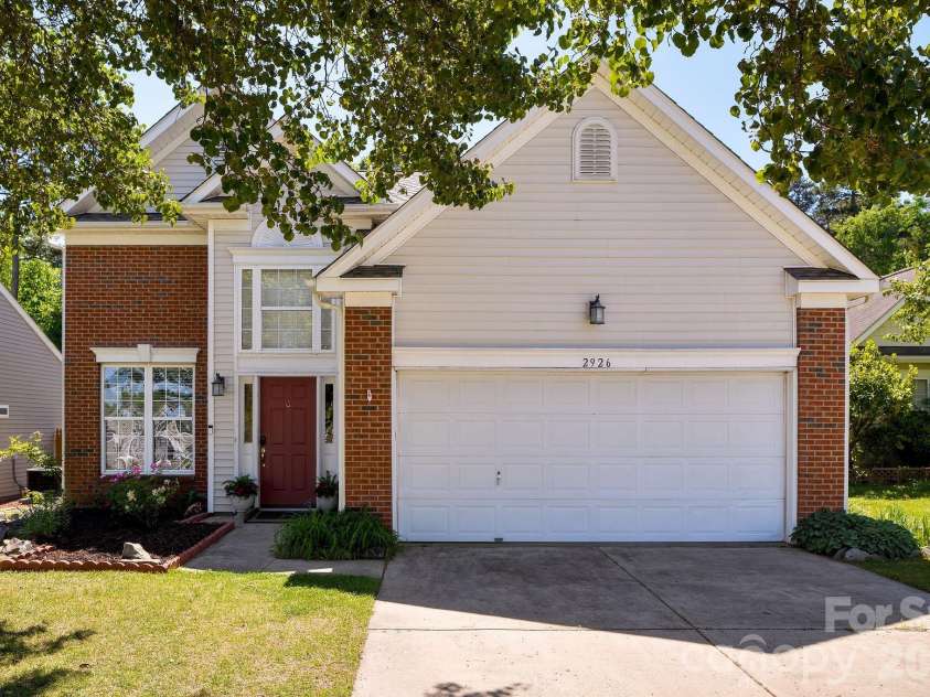 2926 Crawford Brook Lane, Charlotte, NC 28269.  MLS# CAR4373374, YatesRealty ID 15098. 