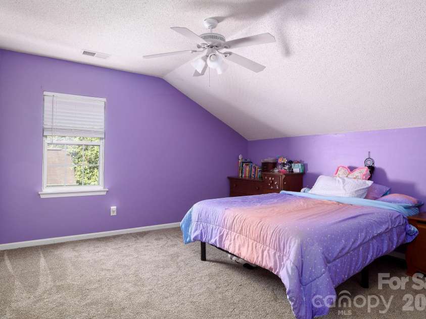 2926 Crawford Brook Lane, Charlotte, NC 28269.  MLS# CAR4373374, YatesRealty ID 15098. 