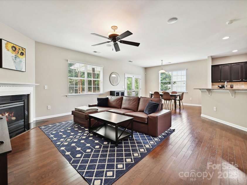 9507 Reid Hall Lane, Matthews, NC 28105.  MLS# CAR4260565, YatesRealty ID 15098. 