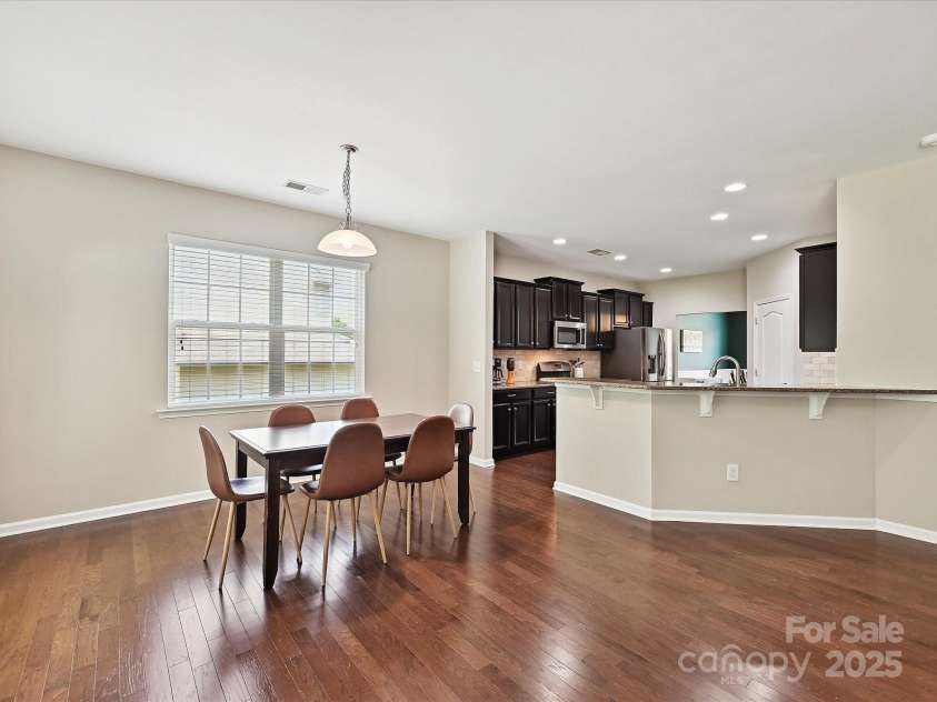 9507 Reid Hall Lane, Matthews, NC 28105.  MLS# CAR4260565, YatesRealty ID 15098. 