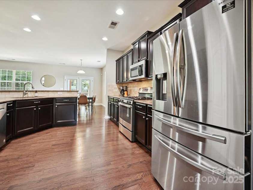 9507 Reid Hall Lane, Matthews, NC 28105.  MLS# CAR4260565, YatesRealty ID 15098. 