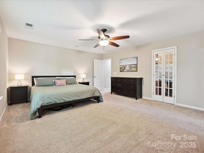 9507 Reid Hall Lane, Matthews, NC 28105.  MLS# CAR4260565, YatesRealty ID 15098. 