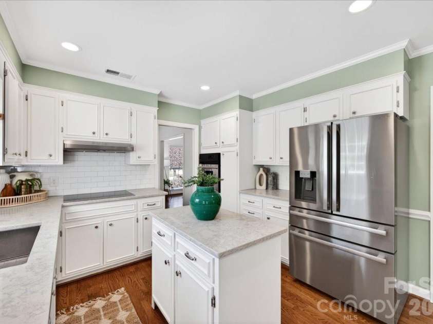 1308 Alfred Street, Charlotte, NC 28211.  MLS# CAR4372417, YatesRealty ID 15099. 