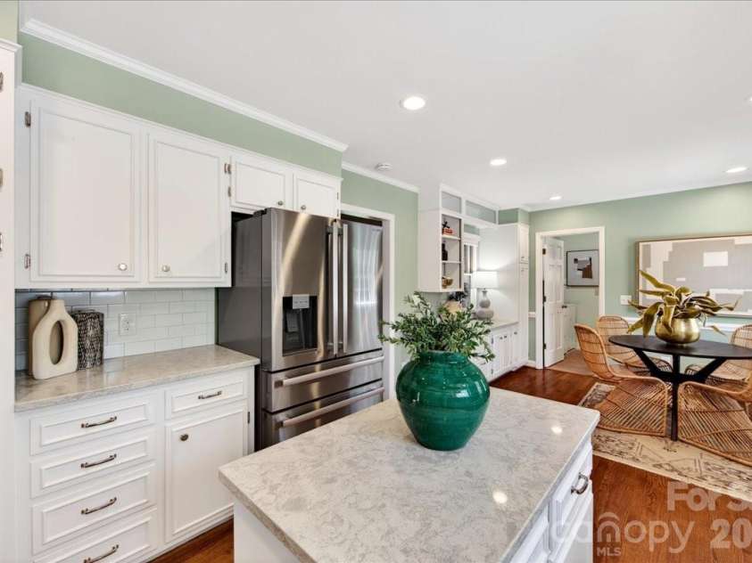 1308 Alfred Street, Charlotte, NC 28211.  MLS# CAR4372417, YatesRealty ID 15099. 