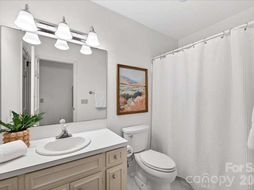 1308 Alfred Street, Charlotte, NC 28211.  MLS# CAR4372417, YatesRealty ID 15099. 