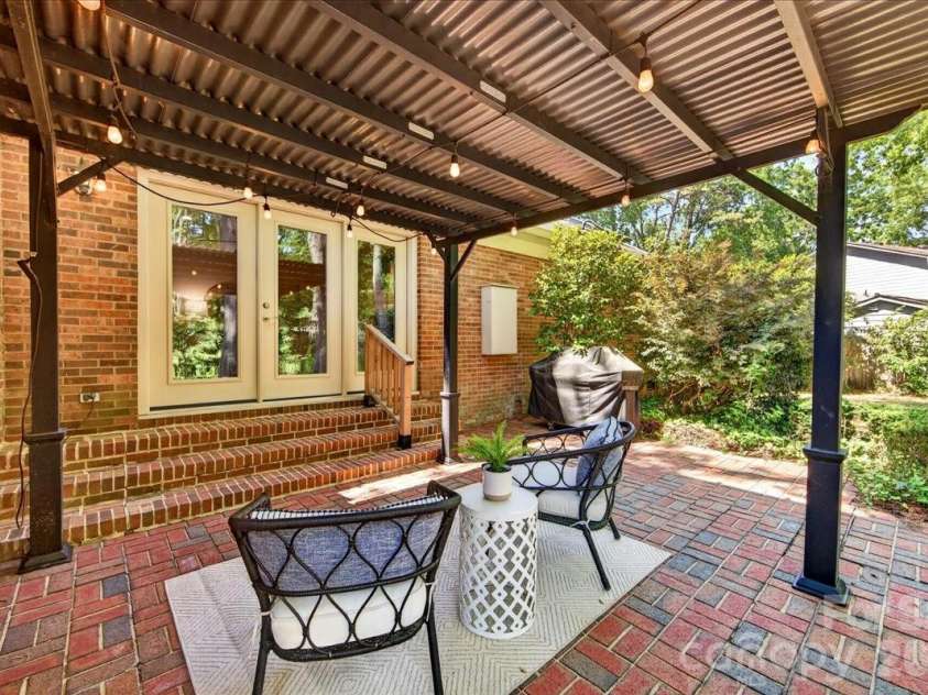1308 Alfred Street, Charlotte, NC 28211.  MLS# CAR4372417, YatesRealty ID 15099. 
