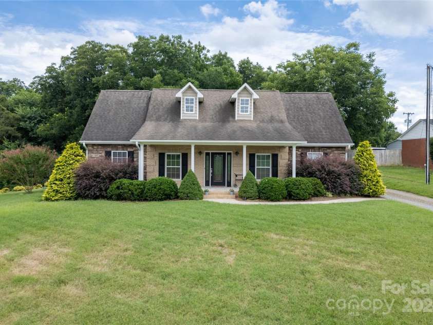 114 Market Street, Rockwell, NC 28138.  MLS# CAR4160443, YatesRealty ID 151. 