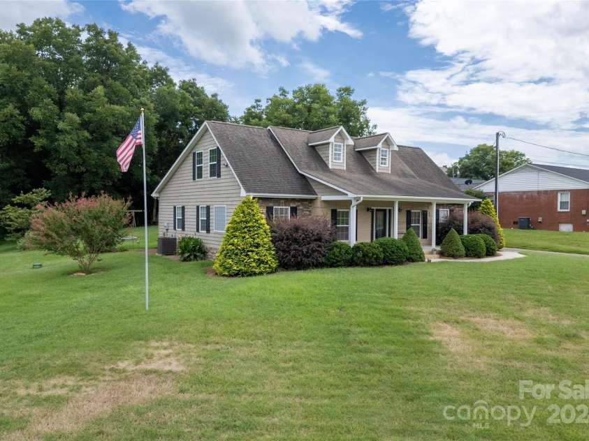 114 Market Street, Rockwell, NC 28138.  MLS# CAR4160443, YatesRealty ID 151. 
