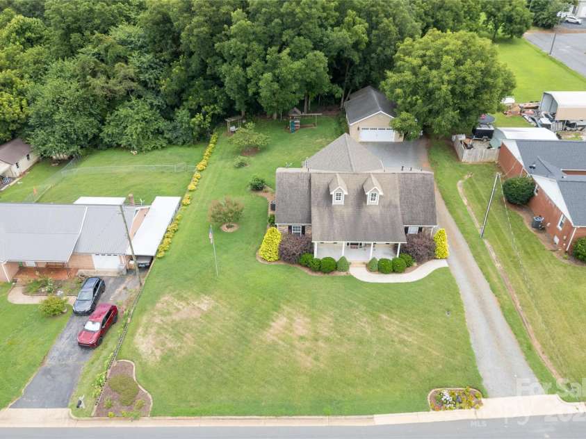 114 Market Street, Rockwell, NC 28138.  MLS# CAR4160443, YatesRealty ID 151. 