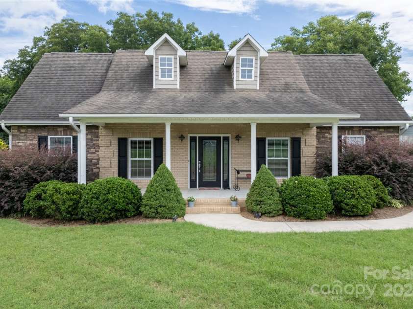 114 Market Street, Rockwell, NC 28138.  MLS# CAR4160443, YatesRealty ID 151. 