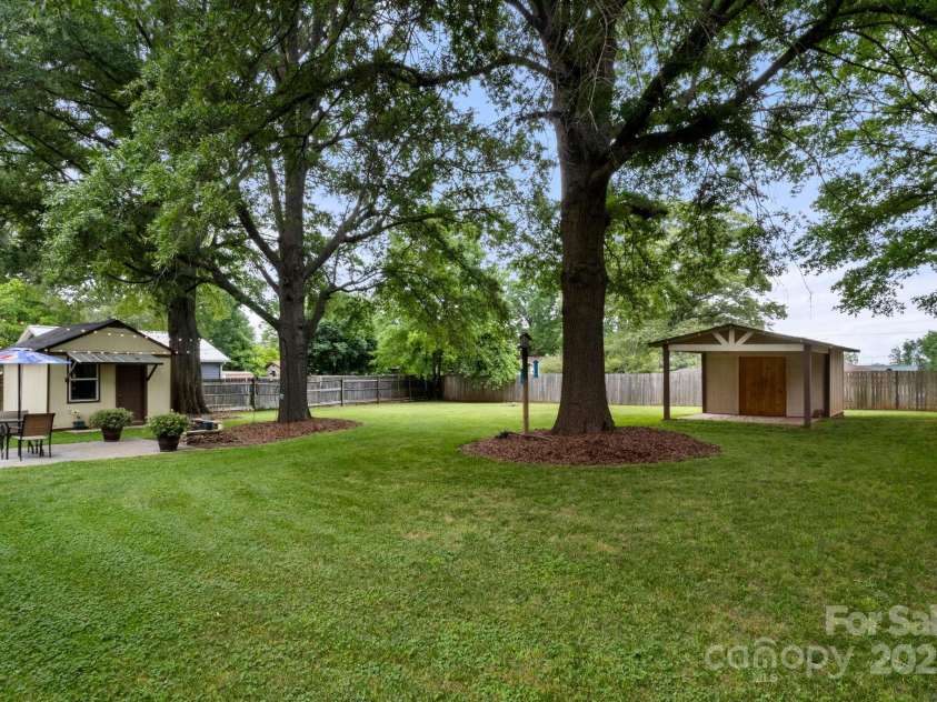 1109 Highland Avenue, Landis, NC 28088.  MLS# CAR4261181, YatesRealty ID 15100. 