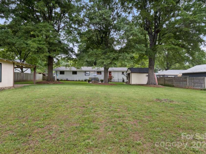 1109 Highland Avenue, Landis, NC 28088.  MLS# CAR4261181, YatesRealty ID 15100. 