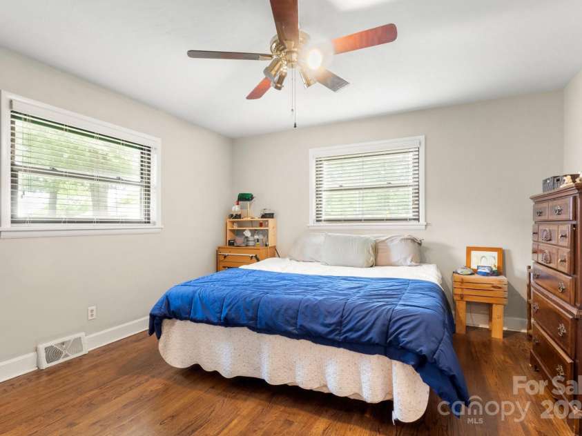 1109 Highland Avenue, Landis, NC 28088.  MLS# CAR4261181, YatesRealty ID 15100. 