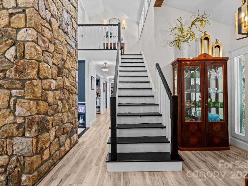 570 Blue Heron Road, Salisbury, NC 28146.  MLS# CAR4257254, YatesRealty ID 15101. 