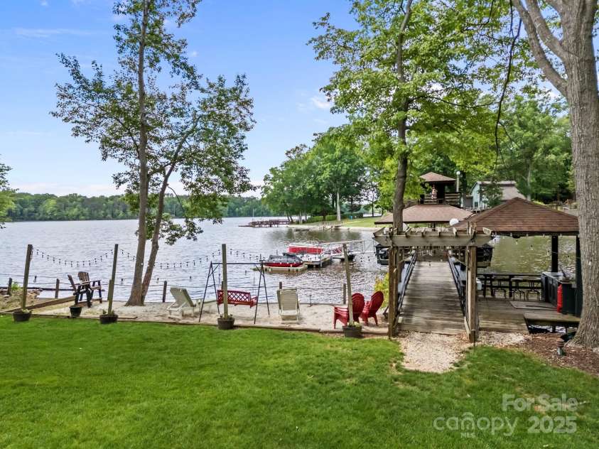 570 Blue Heron Road, Salisbury, NC 28146.  MLS# CAR4257254, YatesRealty ID 15101. 