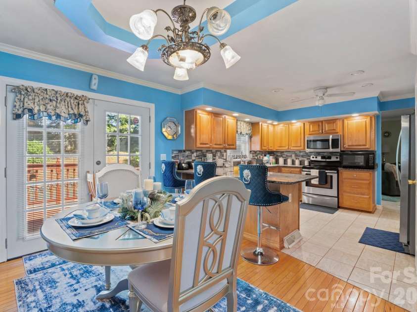 4175 Spainhour Mill Road, Tobaccoville, NC 27050.  MLS# CAR4370611, YatesRealty ID 15102. Dining Space