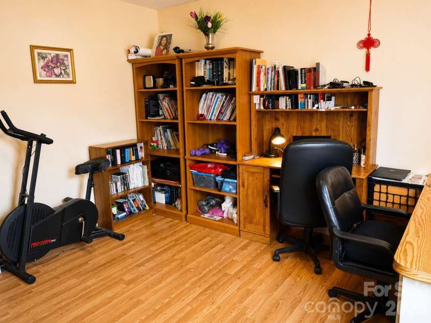 10120 Rockwood Road, Charlotte, NC 28215.  MLS# CAR4352253, YatesRealty ID 15103. 