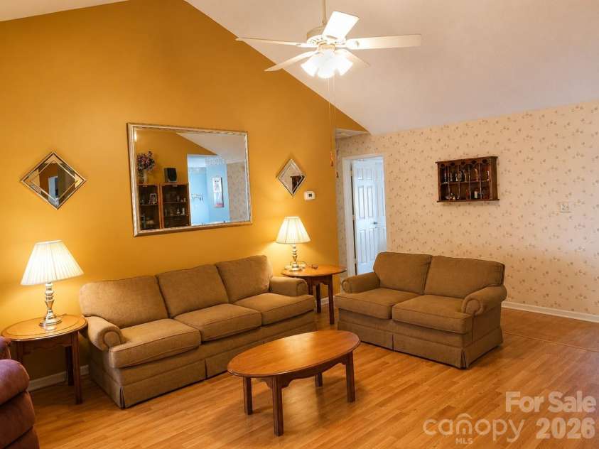 10120 Rockwood Road, Charlotte, NC 28215.  MLS# CAR4352253, YatesRealty ID 15103. 