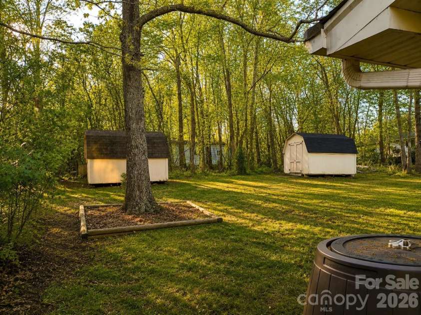 10120 Rockwood Road, Charlotte, NC 28215.  MLS# CAR4352253, YatesRealty ID 15103. 