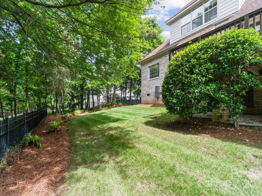 6795 Montgomery Road, Lake Wylie, SC 29710.  MLS# CAR4259476, YatesRealty ID 15103. 