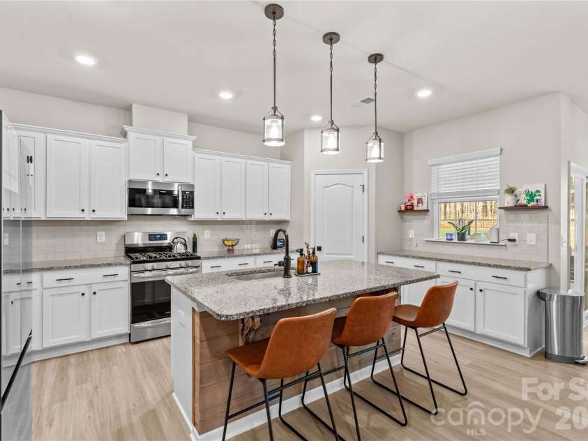 115 Outrigger Lane, Troutman, NC 28166.  MLS# CAR4355334, YatesRealty ID 15104. 