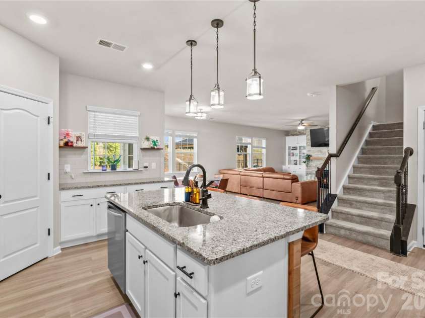 115 Outrigger Lane, Troutman, NC 28166.  MLS# CAR4355334, YatesRealty ID 15104. 
