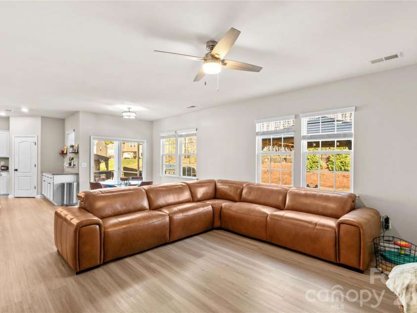 115 Outrigger Lane, Troutman, NC 28166.  MLS# CAR4355334, YatesRealty ID 15104. 