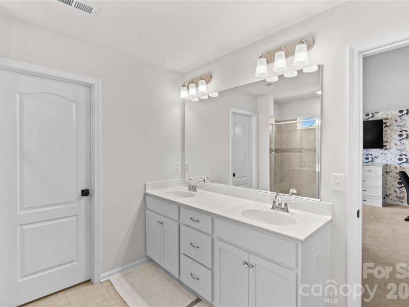 115 Outrigger Lane, Troutman, NC 28166.  MLS# CAR4355334, YatesRealty ID 15104. 