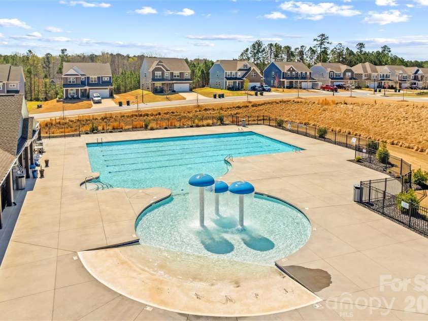 115 Outrigger Lane, Troutman, NC 28166.  MLS# CAR4355334, YatesRealty ID 15104. 