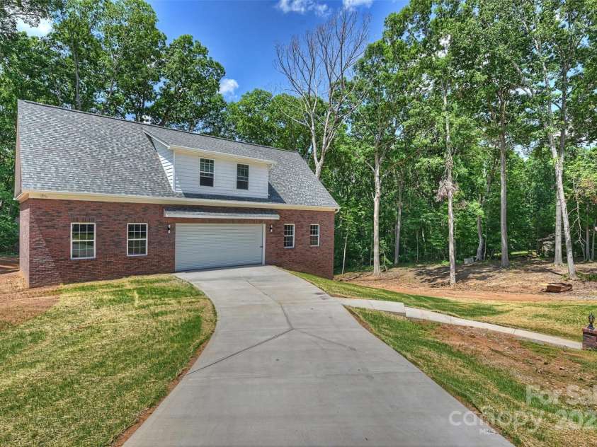 3009 Brooks Mill Lane, Wingate, NC 28174.  MLS# CAR4251422, YatesRealty ID 15104. 
