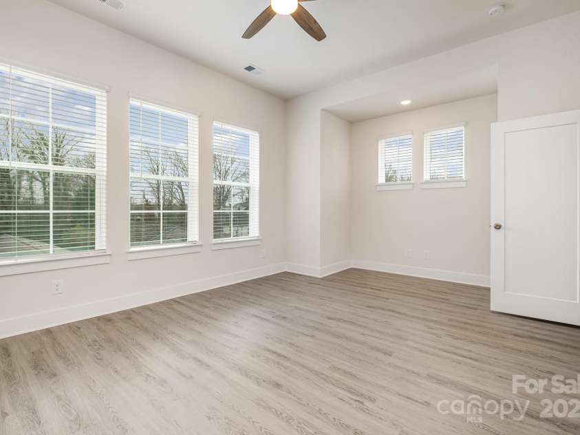 2021 Summey Avenue, Charlotte, NC 28205.  MLS# CAR4230647, YatesRealty ID 15105. 