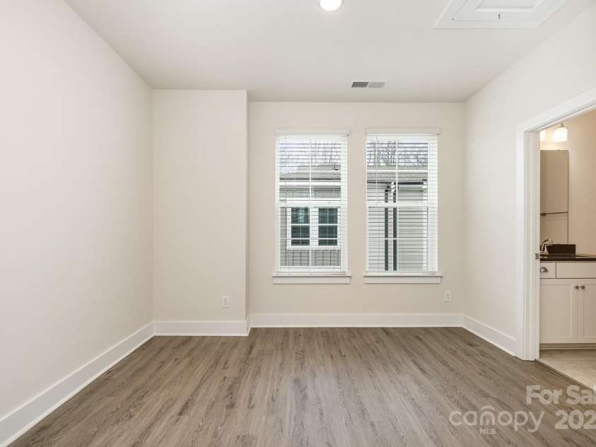 2021 Summey Avenue, Charlotte, NC 28205.  MLS# CAR4230647, YatesRealty ID 15105. 