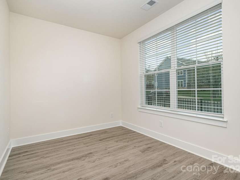 2021 Summey Avenue, Charlotte, NC 28205.  MLS# CAR4230647, YatesRealty ID 15105. 