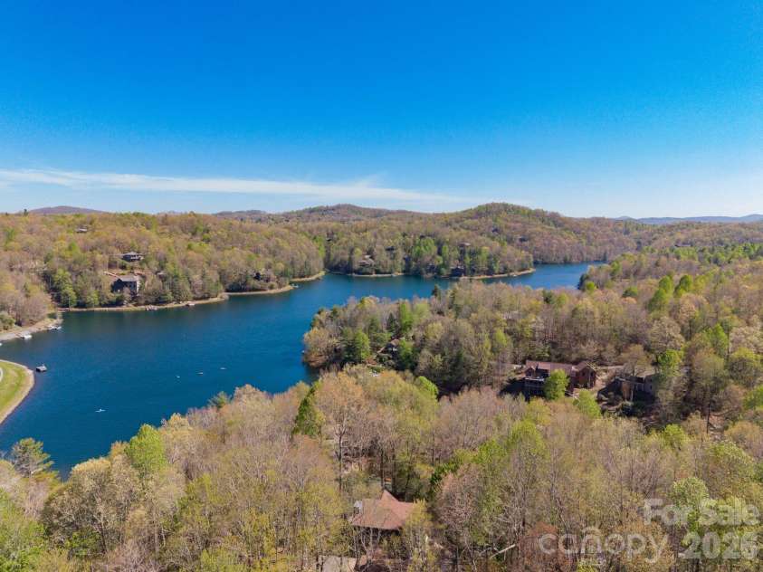 363 Sequoyah Lane, Brevard, NC 28712.  MLS# CAR4370995, YatesRealty ID 15106. 