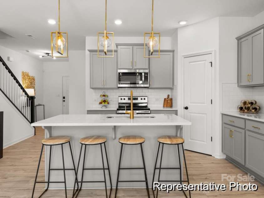 618 Station Street, Clover, SC 29710.  MLS# CAR4263694, YatesRealty ID 15107. 