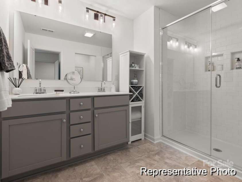 618 Station Street, Clover, SC 29710.  MLS# CAR4263694, YatesRealty ID 15107. 