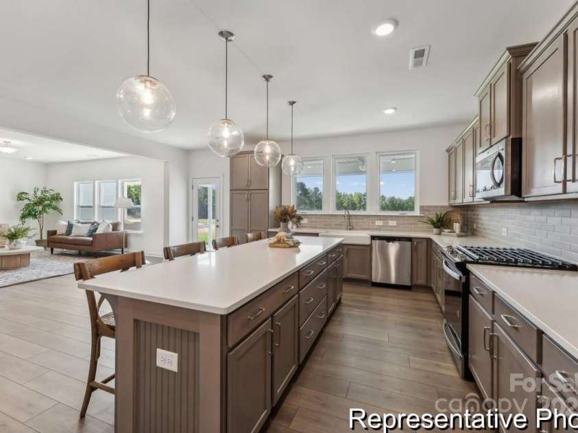 125 Tangle River Drive, Statesville, NC 28677.  MLS# CAR4263695, YatesRealty ID 15108. 